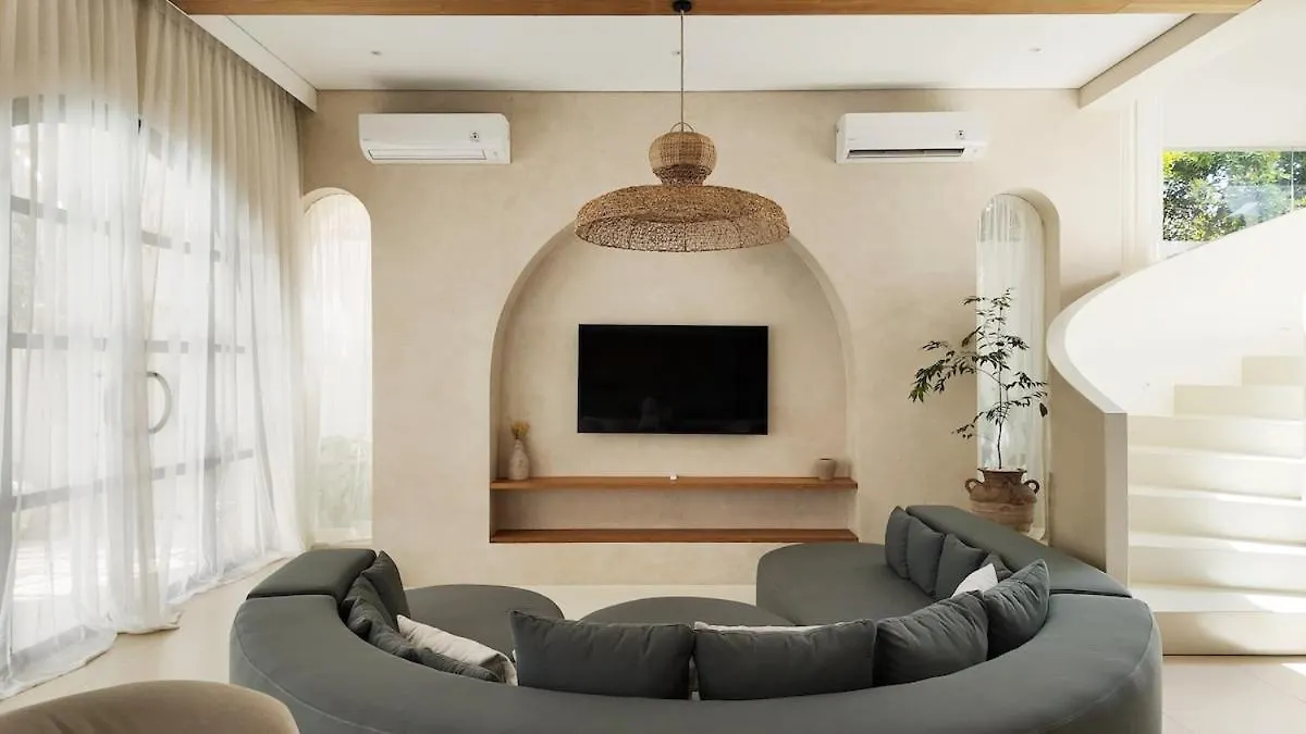Brand New Exquisite Luxury 5 Bedroom Villa Umalas Kerobokan Indonésie