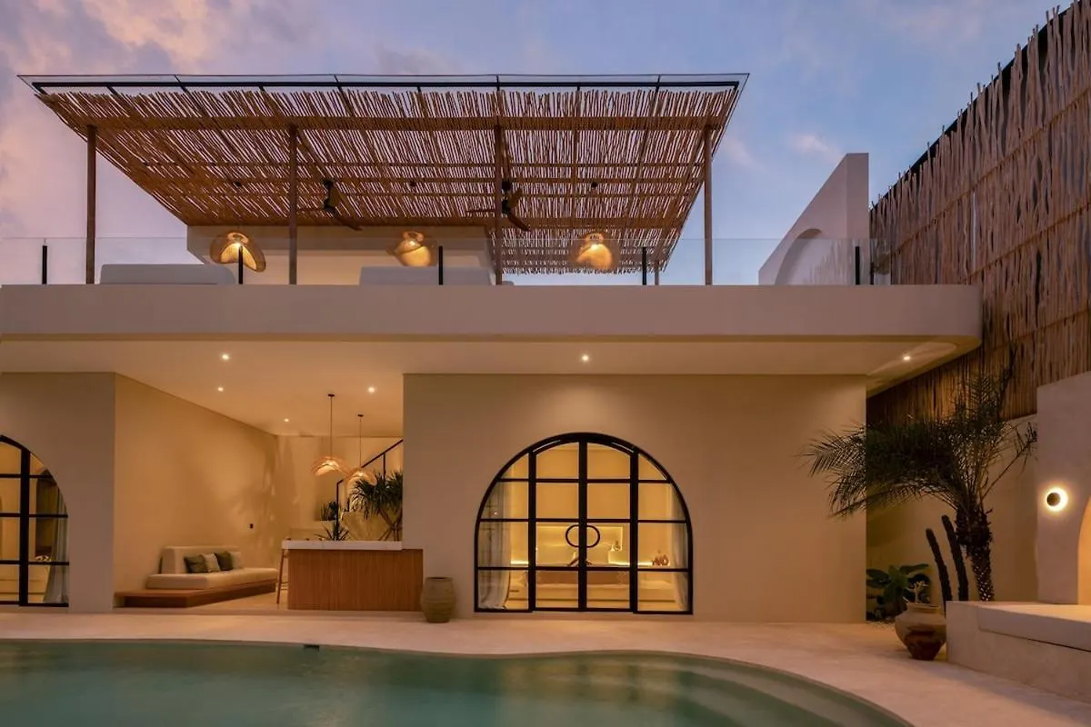 Brand New Exquisite Luxury 5 Bedroom Villa Umalas Kerobokan 0*,