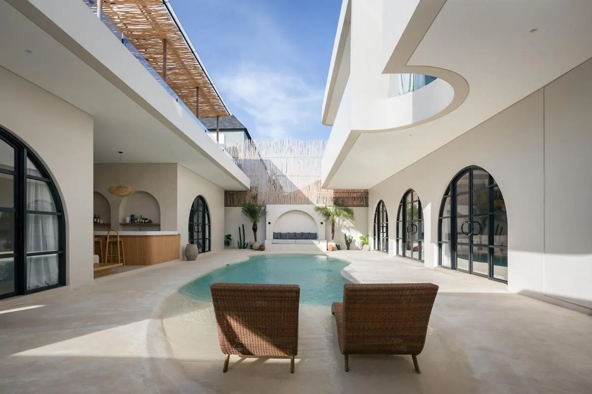 Brand New Exquisite Luxury 5 Bedroom Villa Umalas Kerobokan