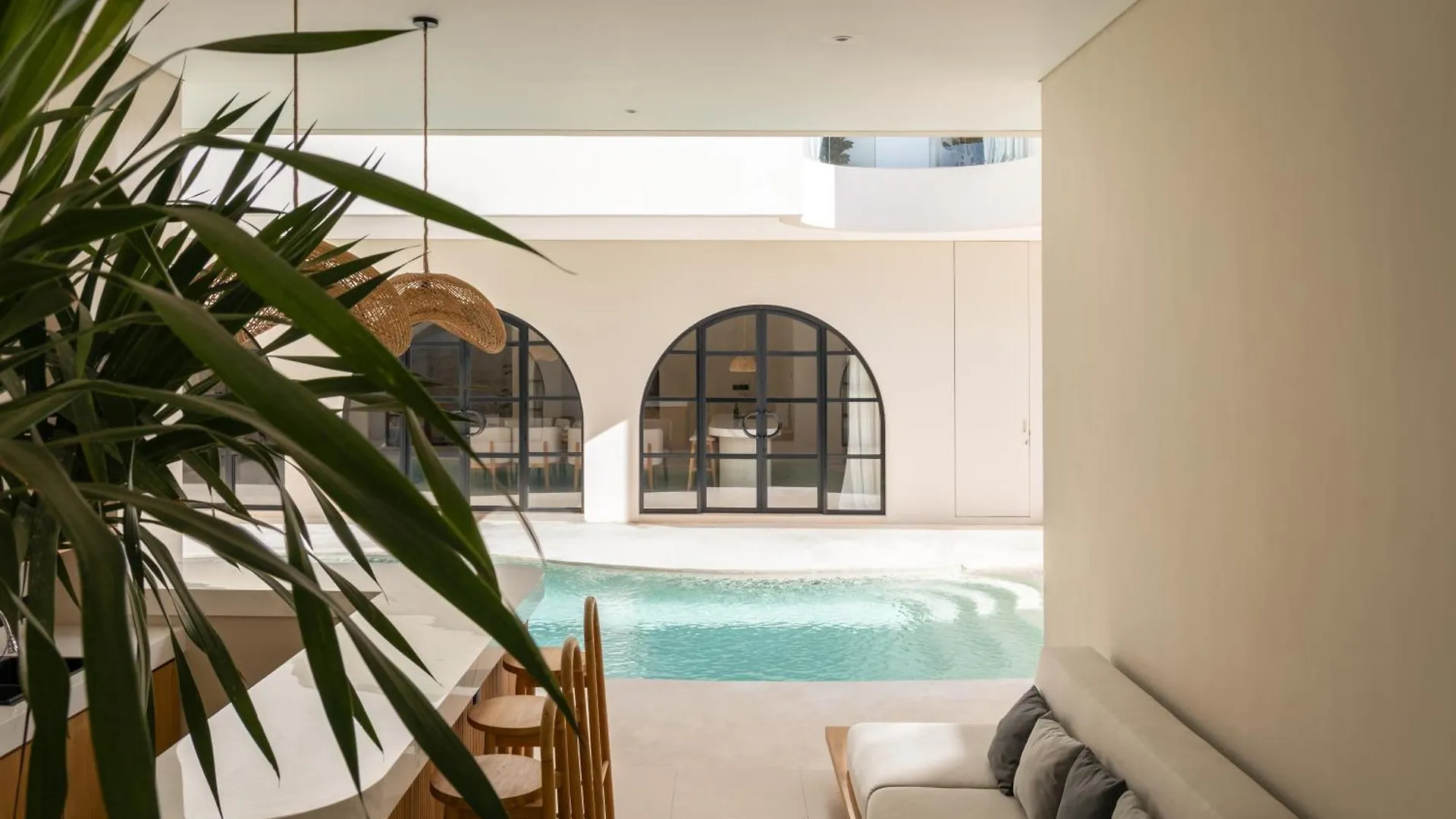 Brand New Exquisite Luxury 5 Bedroom Villa Umalas Kerobokan